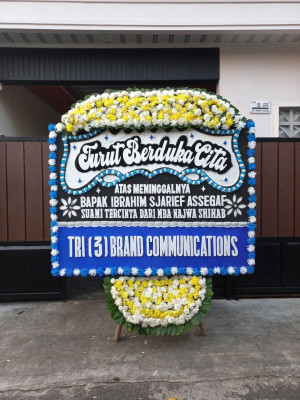 Papan Bunga Duka di Pendem